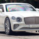 1:24 Bent Luxury Model M929J 6 white Diecast Car Simulation W Lights And Sound Function