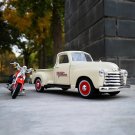 1:24 1948 Ford F1 WHITE Pickup and Motorcycle Alloy Car Model Metal Vehicles Simulation Toy