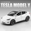 1:24 Tesla Model Y White Car Model Alloy Die Cast Toy Sound and Light Collectibles Toy