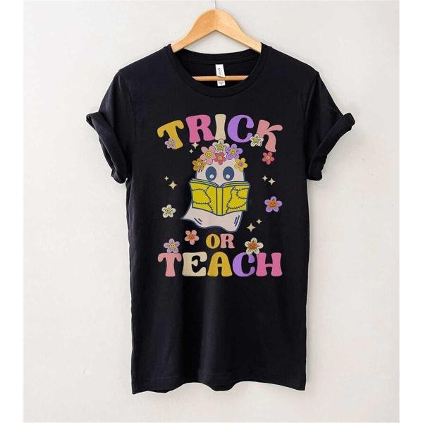 Halloween Shirt, Ghost Halloween Teacher Costume Trick or Teach Floral Retro T-Shirt, Halloween Part
