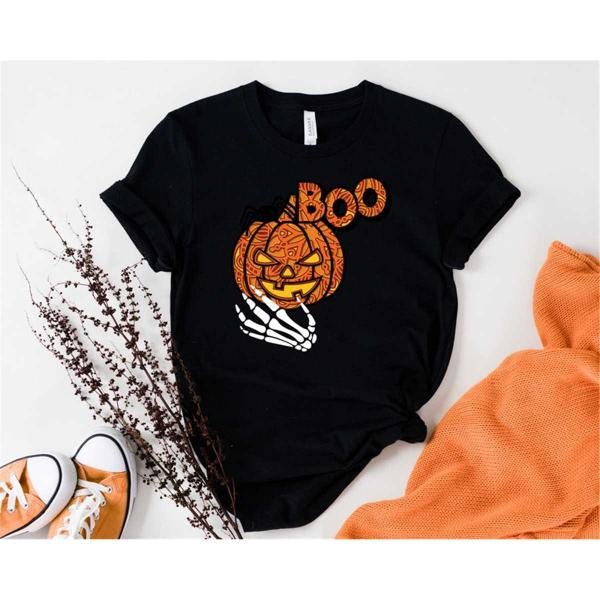 Pumpkin Sweater, Boo Pumpkin Shirt, Jack-o-Lantern Shirt, Halloween Crewneck Sweatshirt, Halloween T