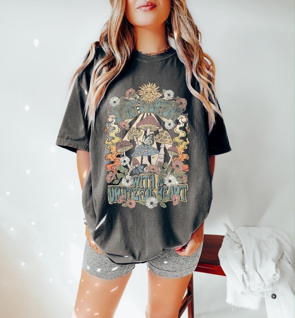 Tshirt, Everyday Grateful Heart Mushroom Oversized TShirt, Mashroom Shirt