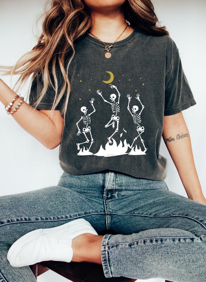 Skeleton Shirt, Dancing Skeleton Oversized Vintage T-Shirt, Halloween Dancing Skeleton Shirt