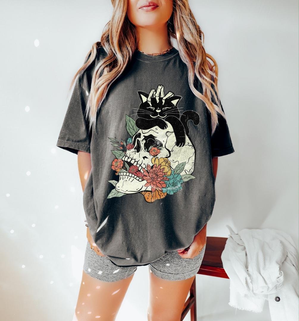 Skull Oversized Tshirt, Black Cat Halloween Shirt, Tshirt