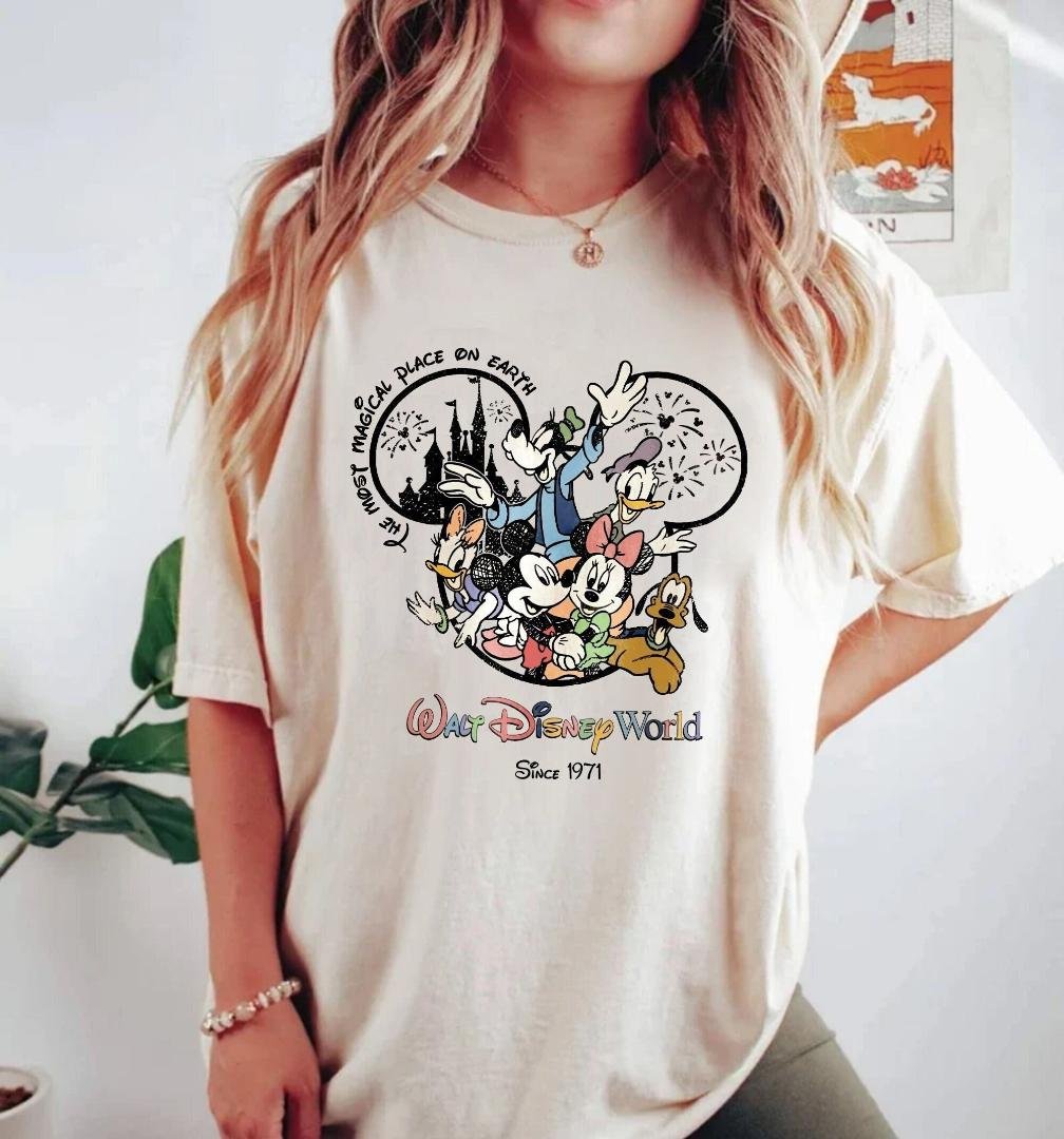 Mi, Vintage Walt Disney World Shirt