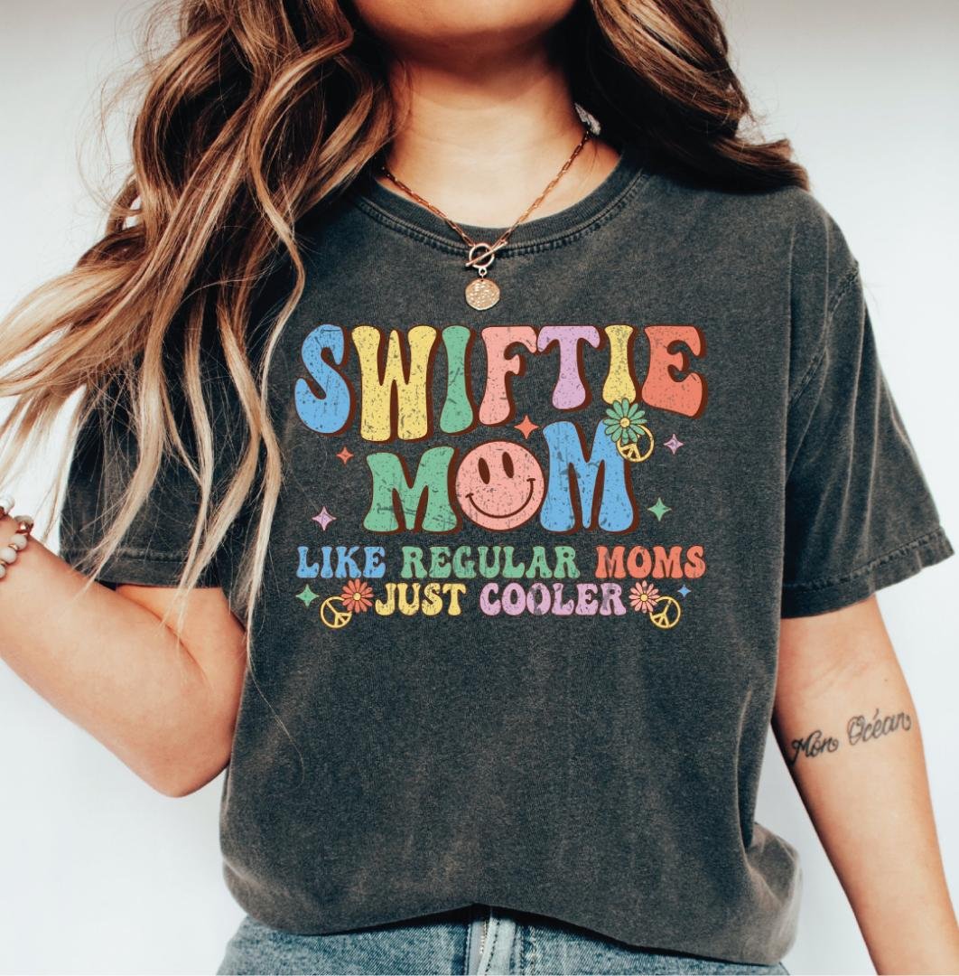 Retro Mama Shirt, Swiftie Mom Shirt, Vintage Style