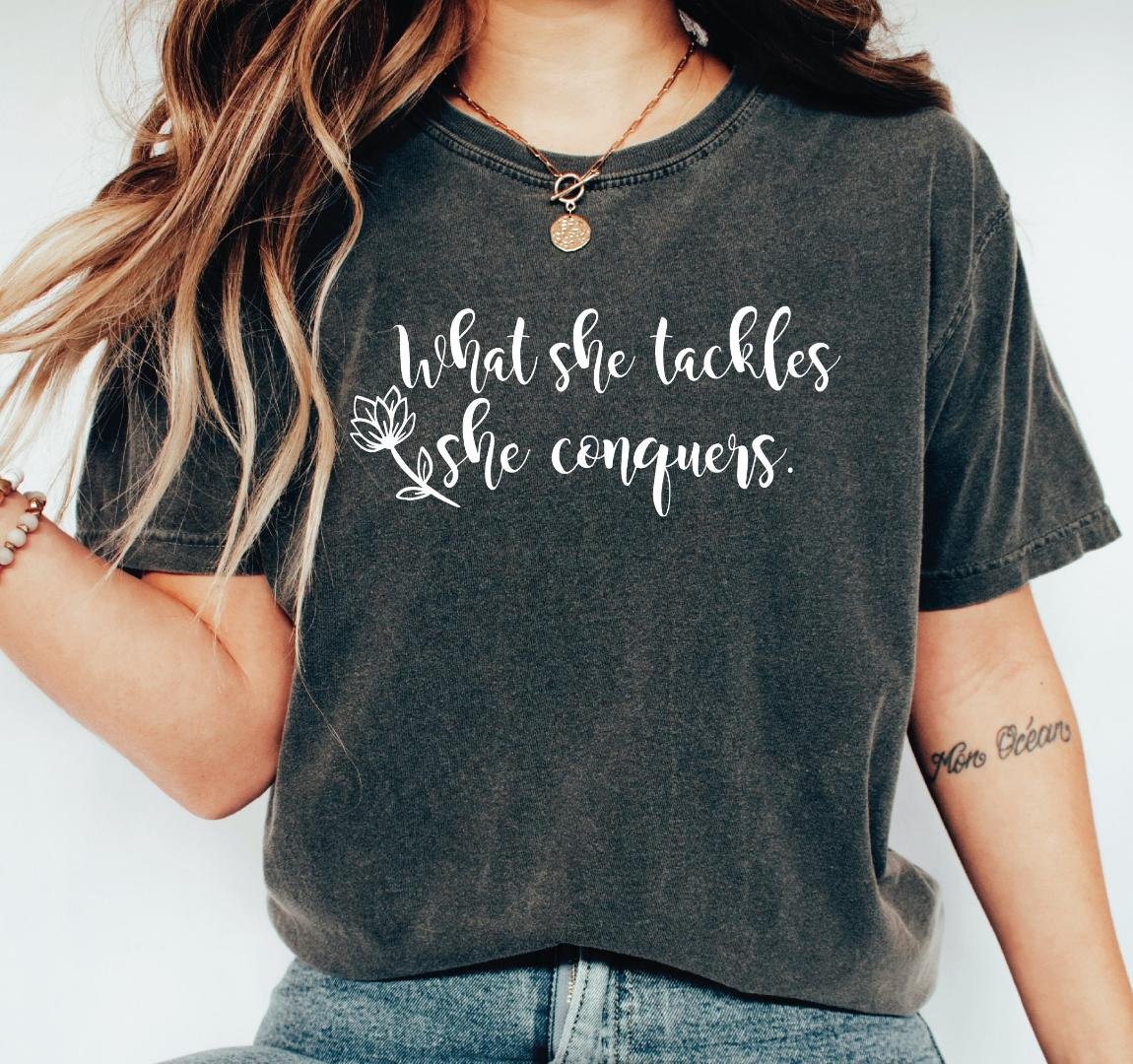 What She Tackle, Stars Hollow Shirt