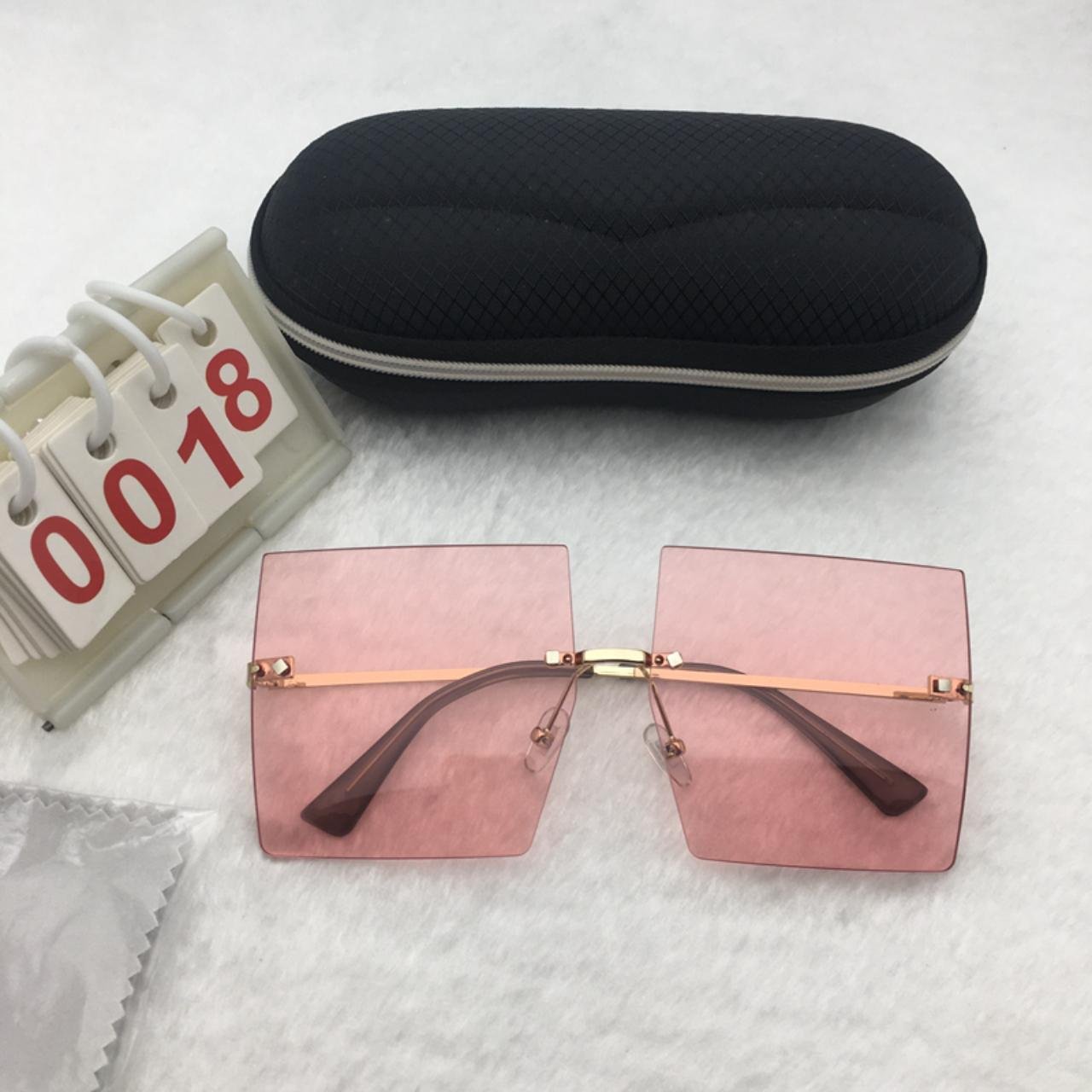 Gold Frame Sunglasses Free shipping 11