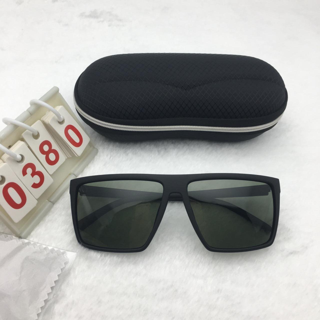 Black Frame Polarized Sunglasses -- Square Lens Free shipping 72