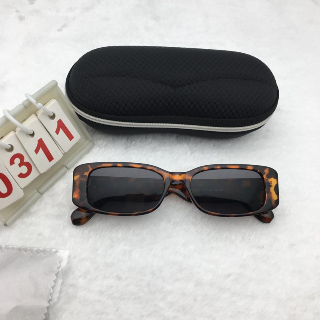 Leopard Frame Sunglasses -- Square Lens Free shipping 288