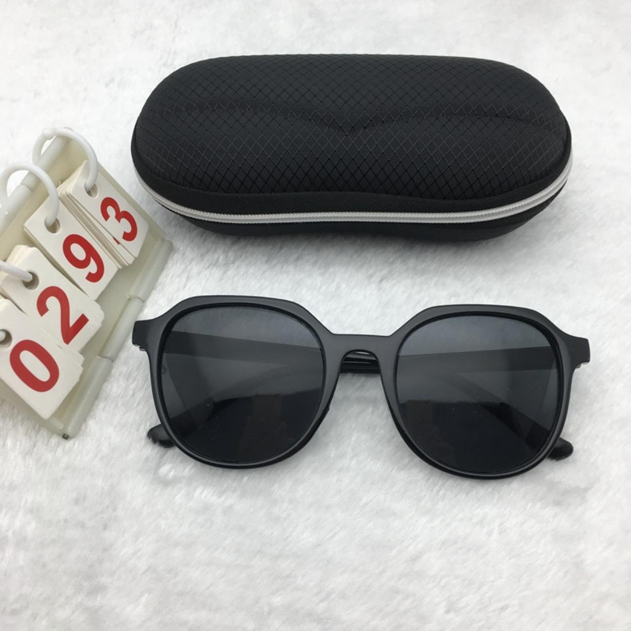 Black Frame Sunglasses Free shipping 394