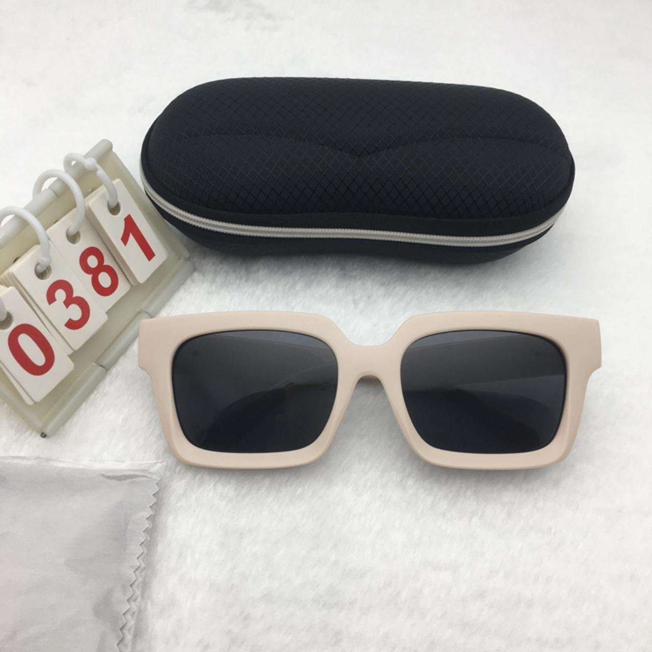 Cream Frame Sunglasses Free shipping 496