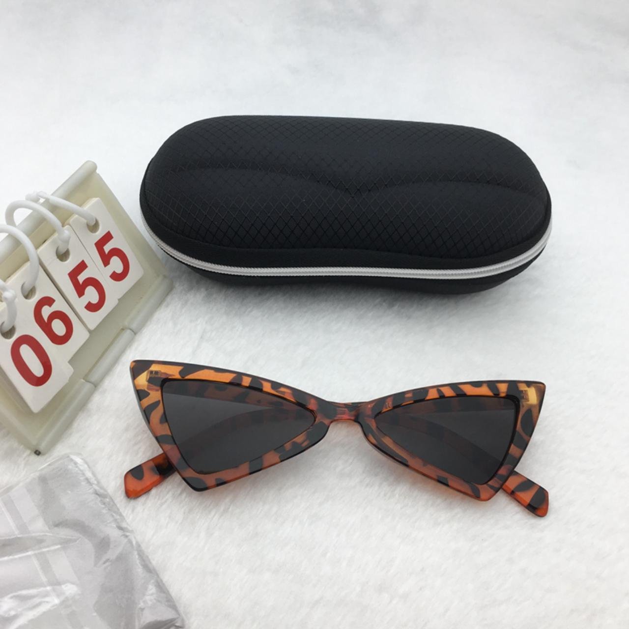 Leopard Frame Sunglasses Free shipping 563