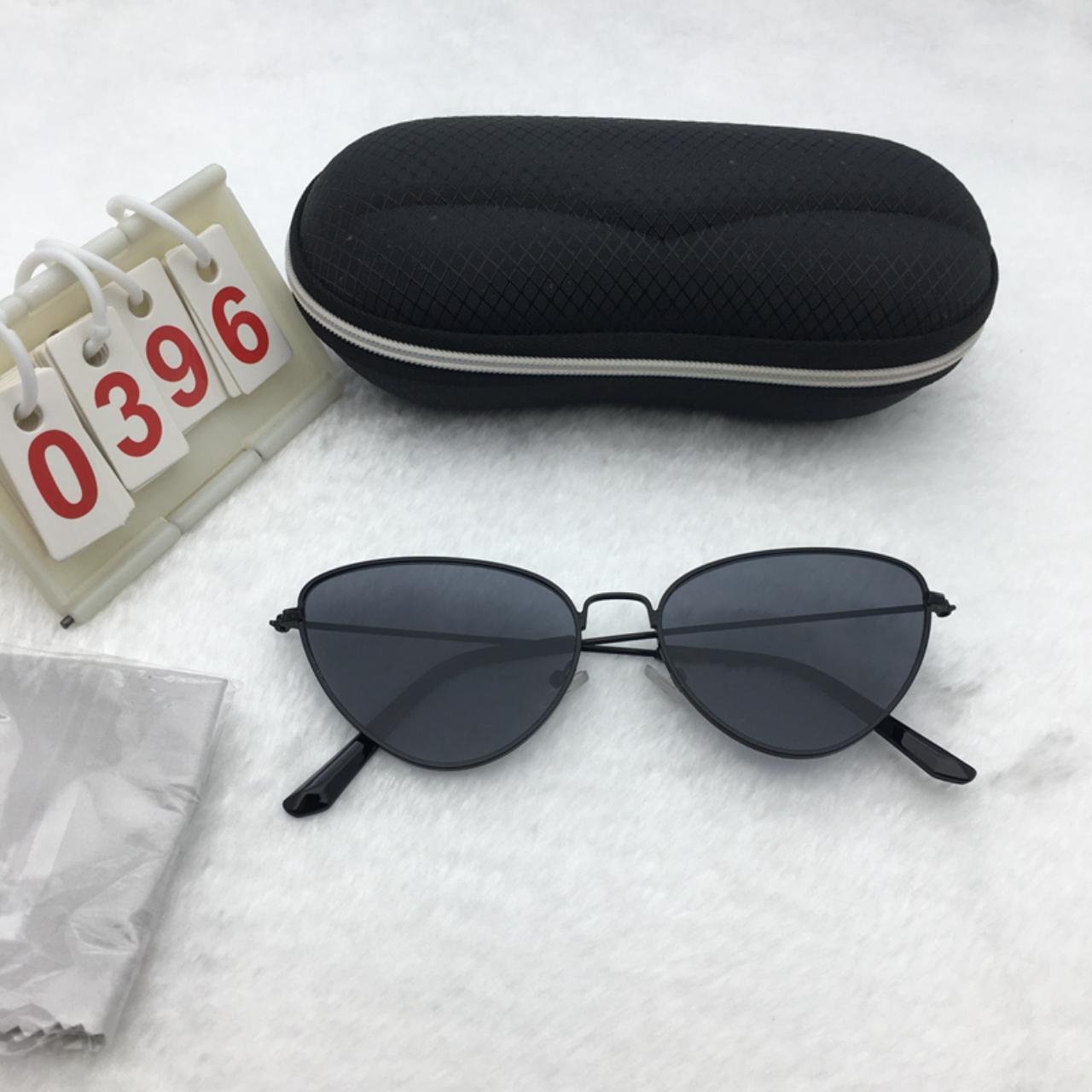 Black Frame Sunglasses Free shipping 689