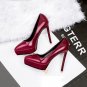 The shallow mouth diamond thick with high heels