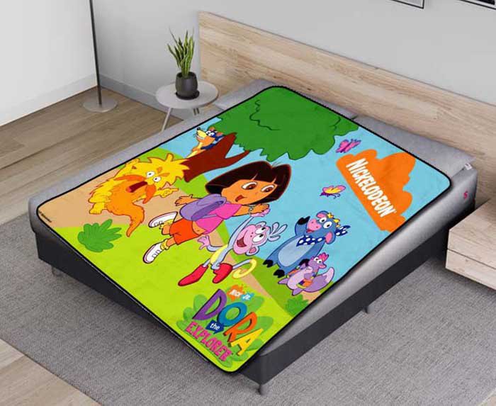 Dora the Explorer Characters Fleece Blanket Quilt