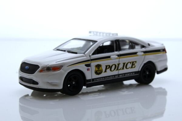 Diecast 2015 Ford Taurus Usa Secret Service Federal Police 1:64 Scale
