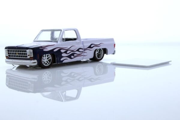 Diecast 1980 Chevy Silverado Squarebody Lowered M2 Pickup Truck 1:64 C10