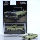 Diecast M2Machines 1976 Gmc Sierra Squarebody Lowered Truck 1:64