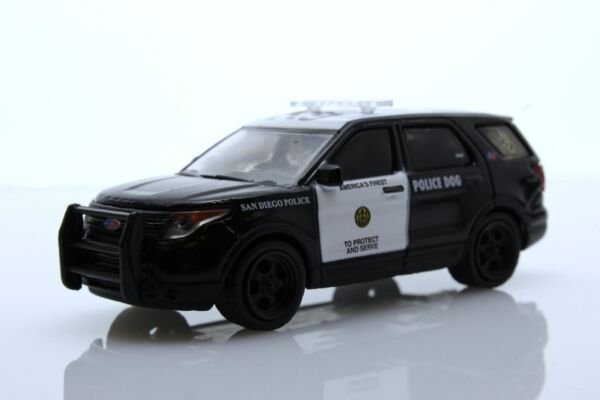 Diecast 2015 Ford Explorer San Diego California K9 Police Car 1:64 Scale