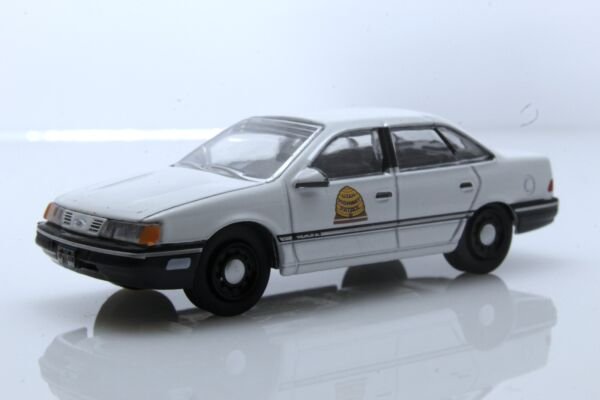 Diecast 1990 Ford Taurus Utah Highway Patrol State Police Car 1:64 Scale