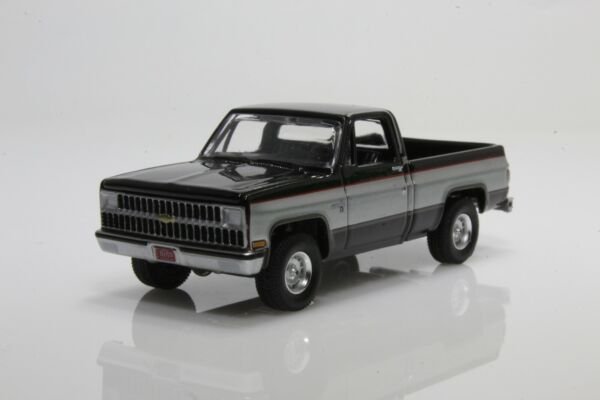 Diecast 1981 Silverado Fleetside Square Body C 10 Chevy Pickup Truck 1:64