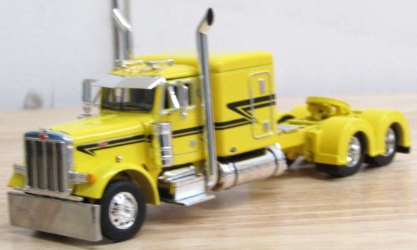 Diecast Dcp Yellowith Black Stripe Peterbilt 379 63" Flattop Sleeper No Box 1/64