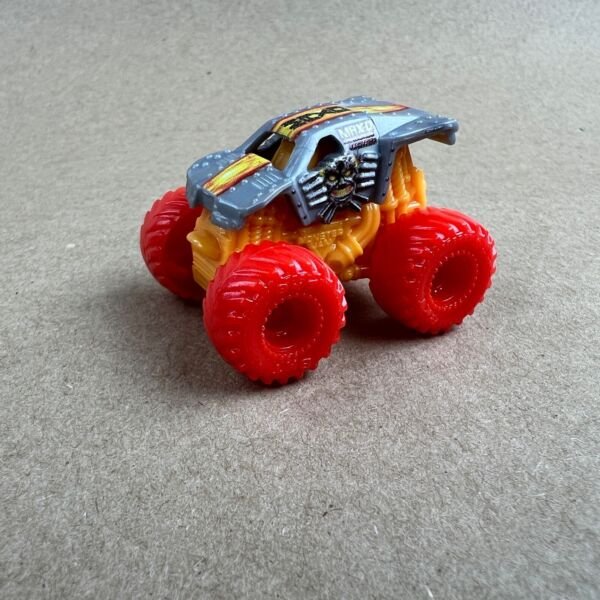 Diecast Monster Jam Mini Series 12 Truck Max-D Silver Red Monster Truck Toys