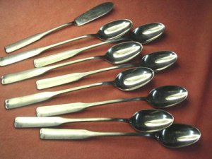INTERNATIONAL COLONIAL SCROLL 11pc MARK II STAINLESS FLATWARE SILVERWARE