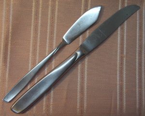 TOWLE TWS 184 TWS184 SPREADER & KNIFE SUPREME CUTLERY STAINLESS FLATWARE SILVERWARE