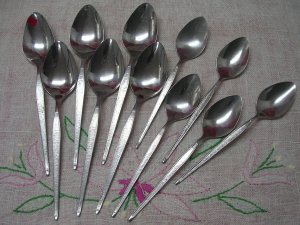 ONEIDA SHADOW WEAVE 11pc WEST BEND STAINLESS FLATWARE SILVERWARE