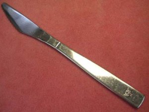 AMERICAN AIRLINES KNIFE SPOON &2 FORKS AVIATION STAINLESS FLATWARE SILVERWARE