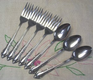 CONTINENTAL CSS 27 CSS27 3 TEASPOONS,4 SALAD FORKS STAINLESS FLATWARE SILVERWARE