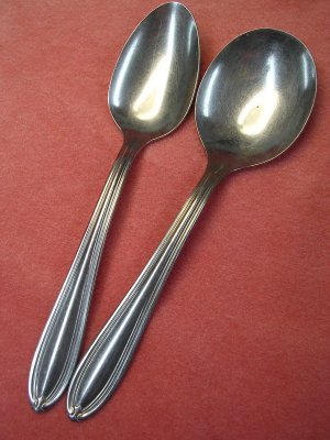 ONEIDA PARADE TEA & SUGAR SPOONS STAINLESS FLATWARE SILVERWARE