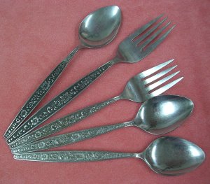 STANLEY ROBERTS CROWN JOELLE CASTILE 2 FORKS &3 TEASPOONS STAINLESS FLATWARE SILVERWARE