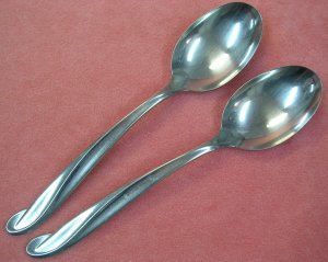 INTERNATIONAL SPACE 2 PLACE SPOONS STAINLESS FLATWARE SILVERWARE