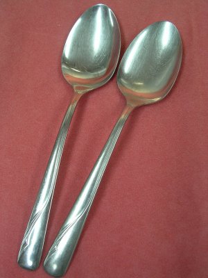 ONEIDA LTD OCEANIC 2 SERVING SPOONS STAINLESS FLATWARE SILVERWARE