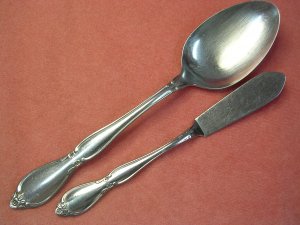 ONEIDA CHATELAINE SERVING SPOON & SPREADER COMMUNITY STAINLESS FLATWARE SILVERWARE