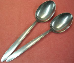 ENGLISHTOWN CRAFTS ENS 2 ENS2 2 SERVING  TABLE SPOONS STAINLESS SILVERWARE FLATWARE