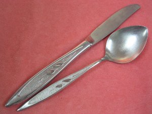 Wm a rogers premier stainless oneida ltd on sale patterns