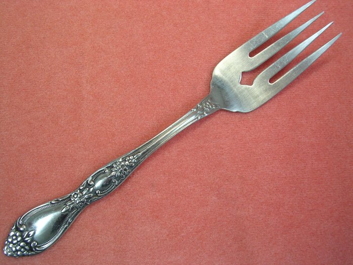ONEIDA ROGERS HUNTINGTON ENGLISH GARDEN KINGS & QUEENS SALAD FORK