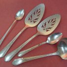 ONEIDA Wm A ROGERS MEADOWBROOK HEATHER LADLE 2 SERVERS 2 SPOONS FLATWARE SILVERWARE SILVERPLATE