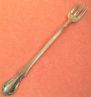 ONEIDA CHATEAU OLIVE SEAFOOD FORK DELUXE STAINLESS FLATWARE SILVERWARE