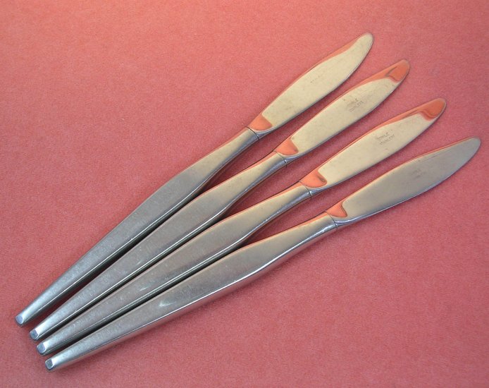 Towle Glimmer 4 Place Knives Stainless Flatware Silverware