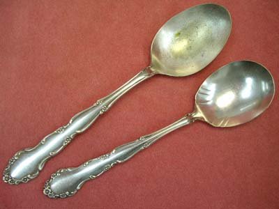 ONEIDA LTD 1881 ROGERS FLIRTATION SUGAR & PLACE SPOONS FLATWARE