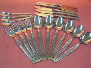 HERMANN JAKOBS HJ 18pc CHRONISTA SOLINGEN ROSTFREI STAINLESS FLATWARE SILVERWARE