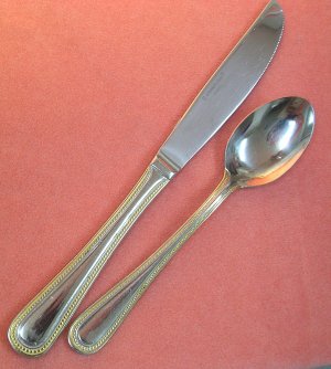 INTERNATIONAL ROYAL BEAD GOLD TEASPOON & KNIFE STAINLESS FLATWARE SILVERWARE