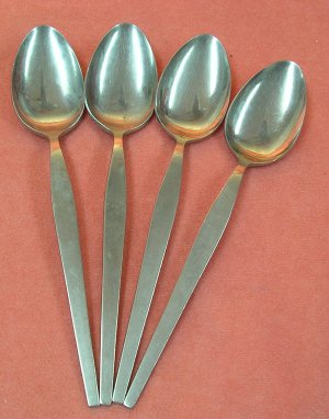 STANLEY ROBERTS CROWN SRB 20 SRB20 4 PLACE SPOONS STAINLESS FLATWARE SILVERWARE