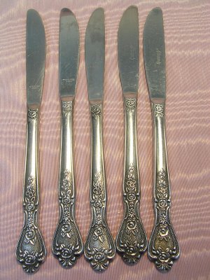 MSI MERCHANDISE SERVICE INC NORMANDY 5 PLACE KNIVES STAINLESS FLATWARE SILVERWARE