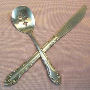 ONEIDA ROYAL BALLAD PIERCED JELLY SERVER & KNIFE NORTHLAND STAINLESS FLATWARE SILVERWARE